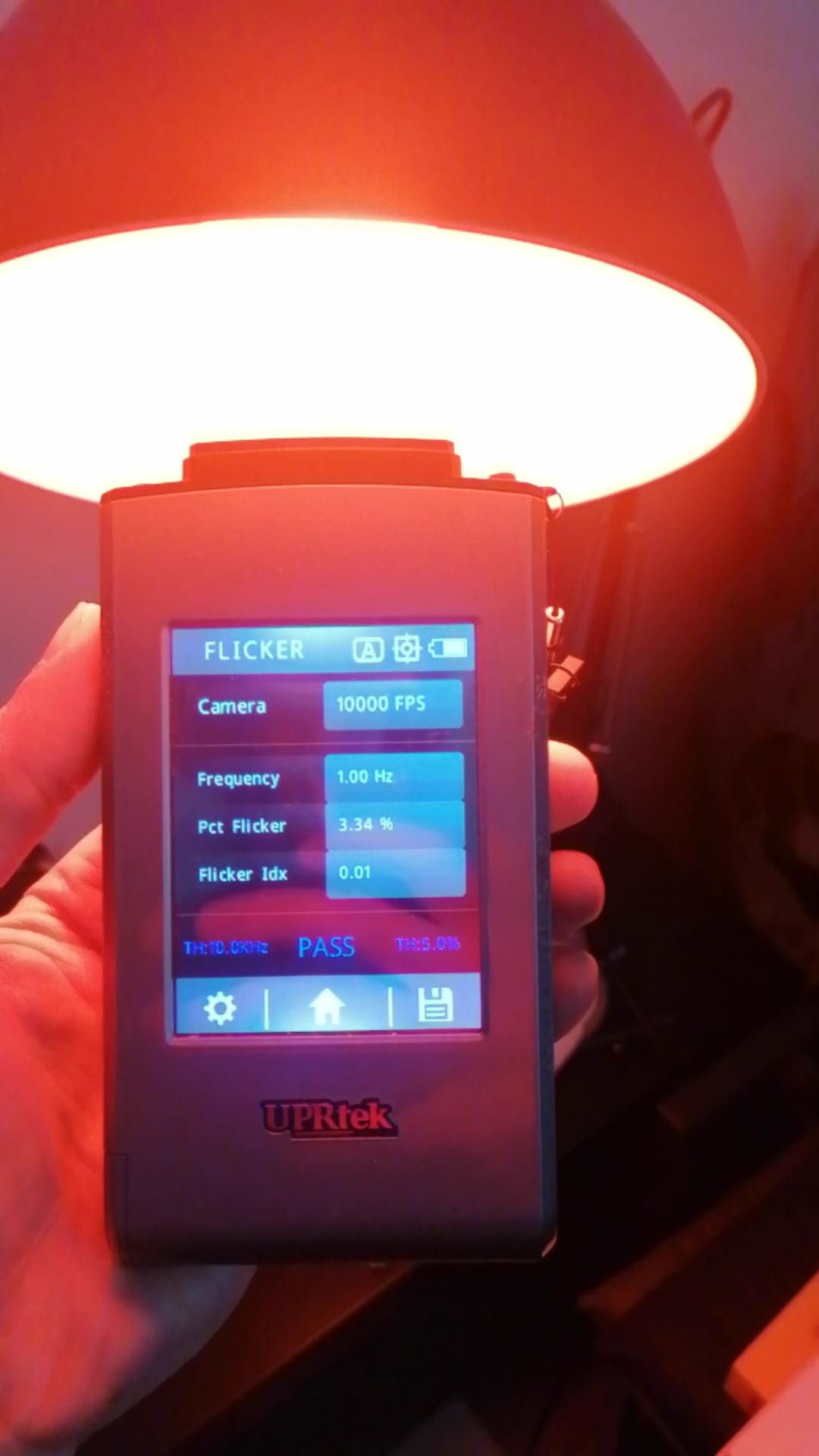 Noční červená žárovka Mitochondriak E14